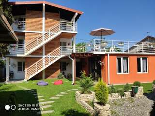Гостевой дом Guesthouse Bamboo Сухум Большой двухместный номер с 1 кроватью или 2 отдельными кроватями-88